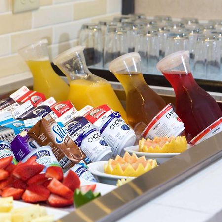 Hilton Garden Inn Burlington Downtown Kültér fotó