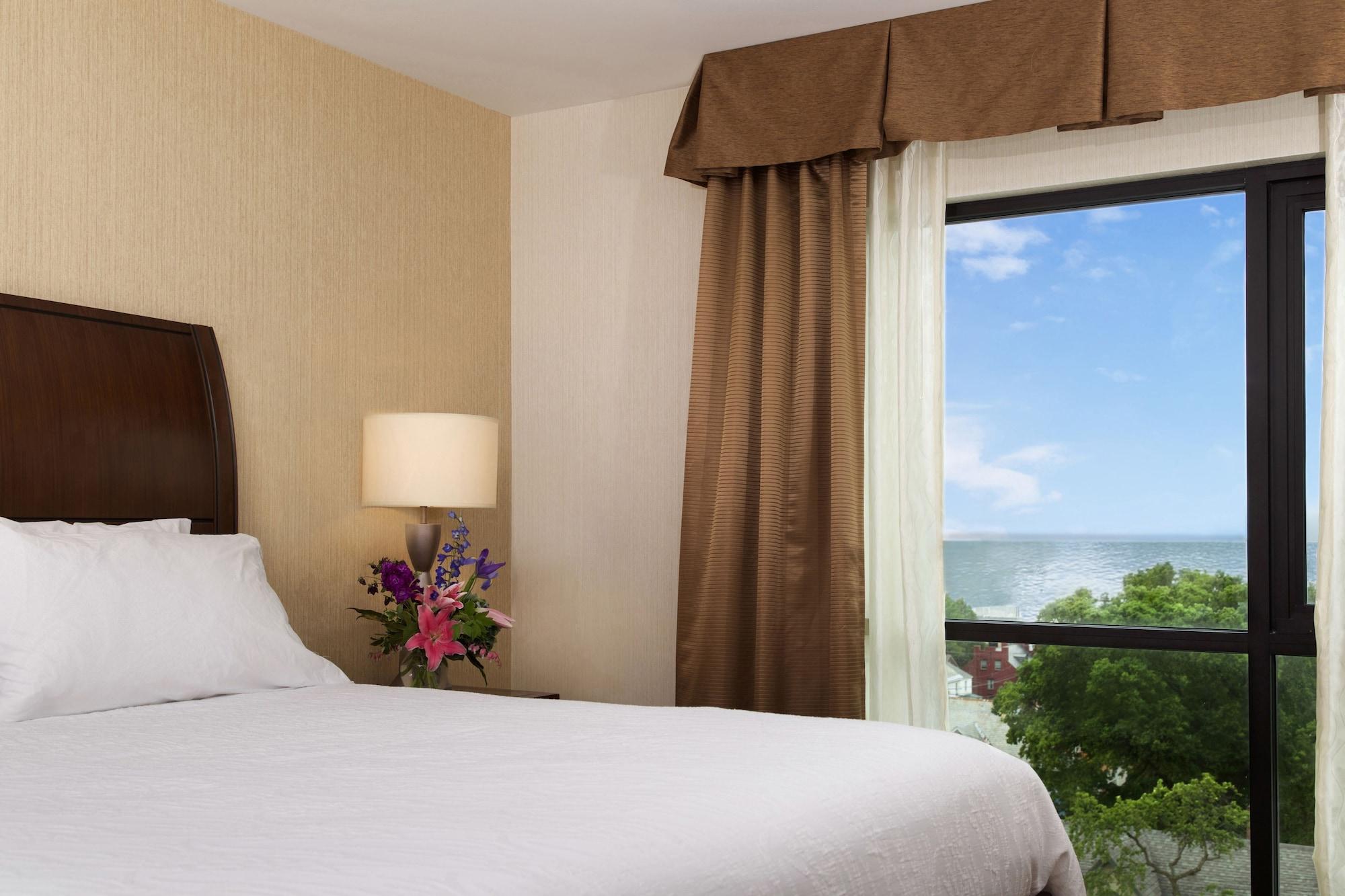 Hilton Garden Inn Burlington Downtown Kültér fotó