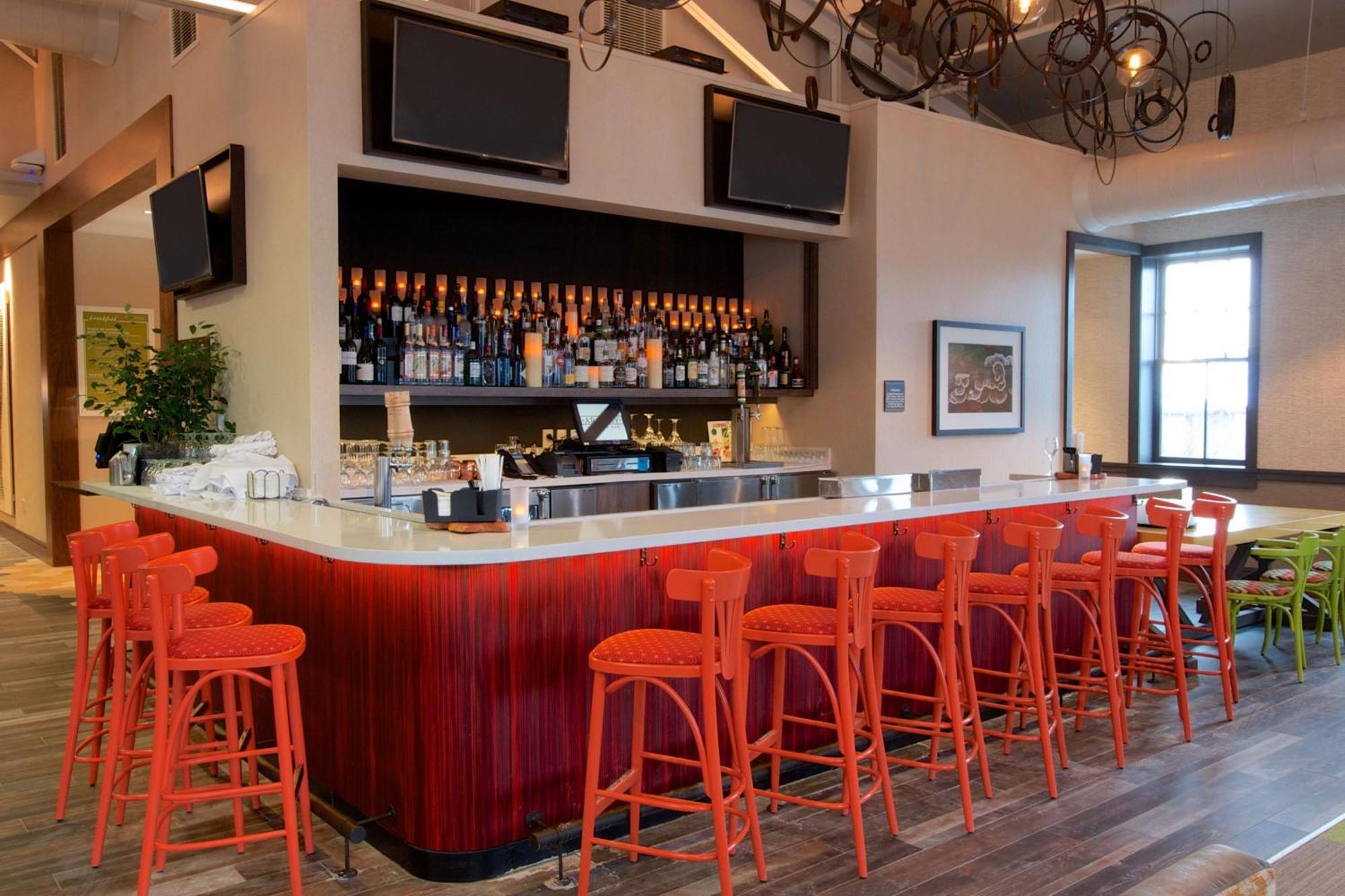 Hilton Garden Inn Burlington Downtown Kültér fotó
