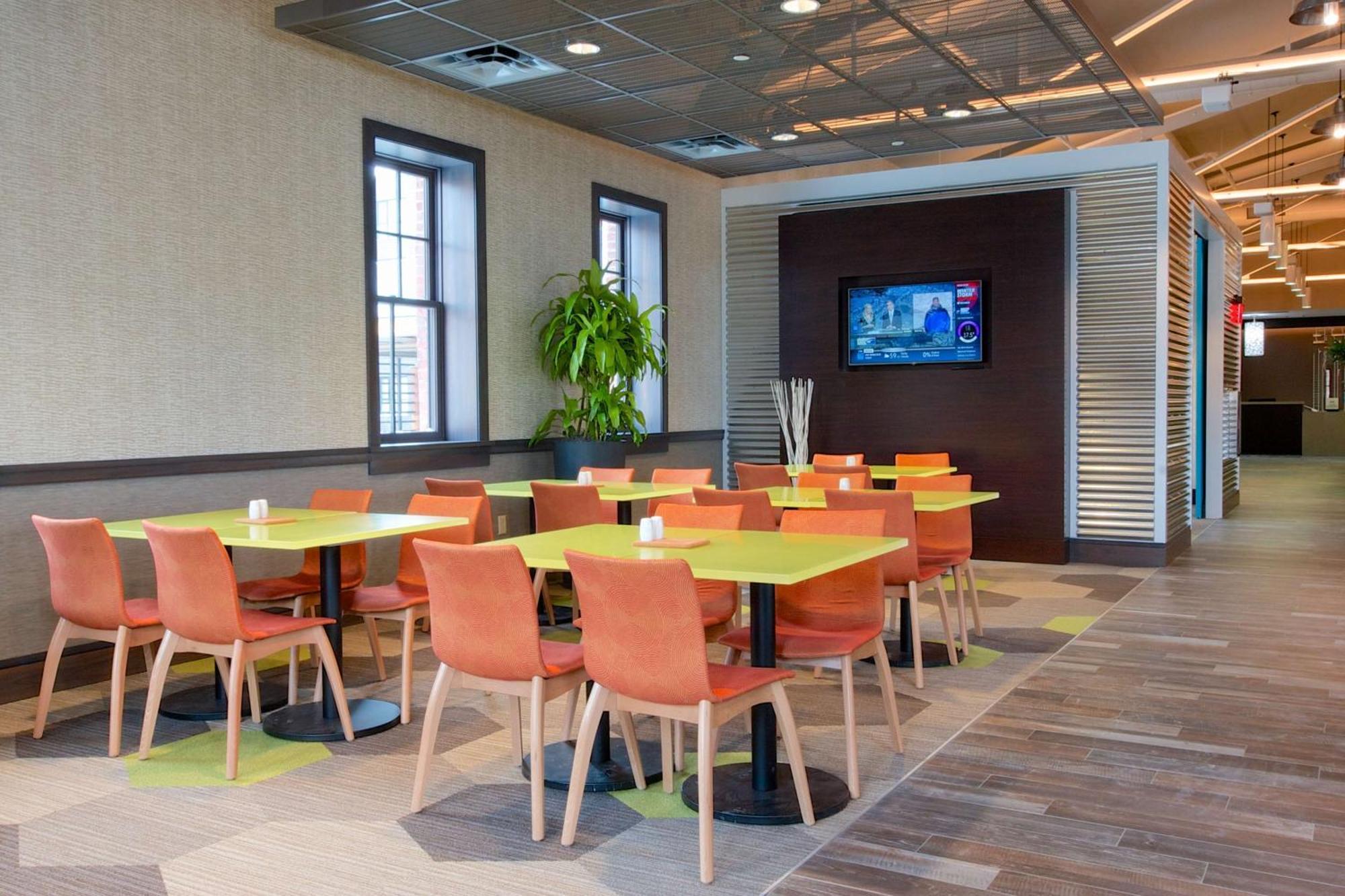 Hilton Garden Inn Burlington Downtown Kültér fotó